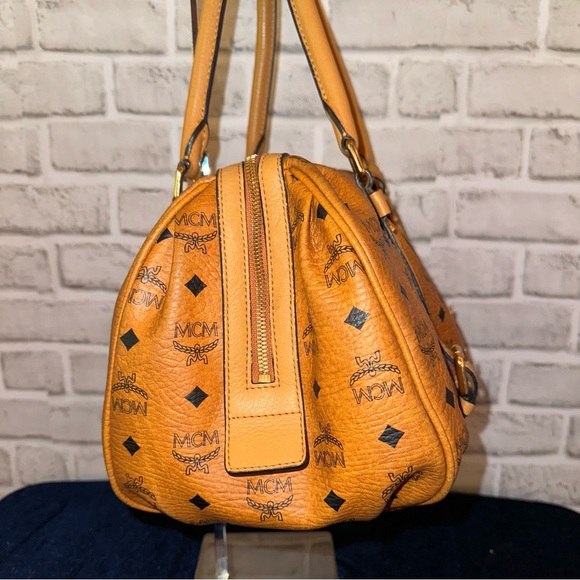💎MCM Visetos Boston Bag Cognac with lock and key - Picture 7 of 14